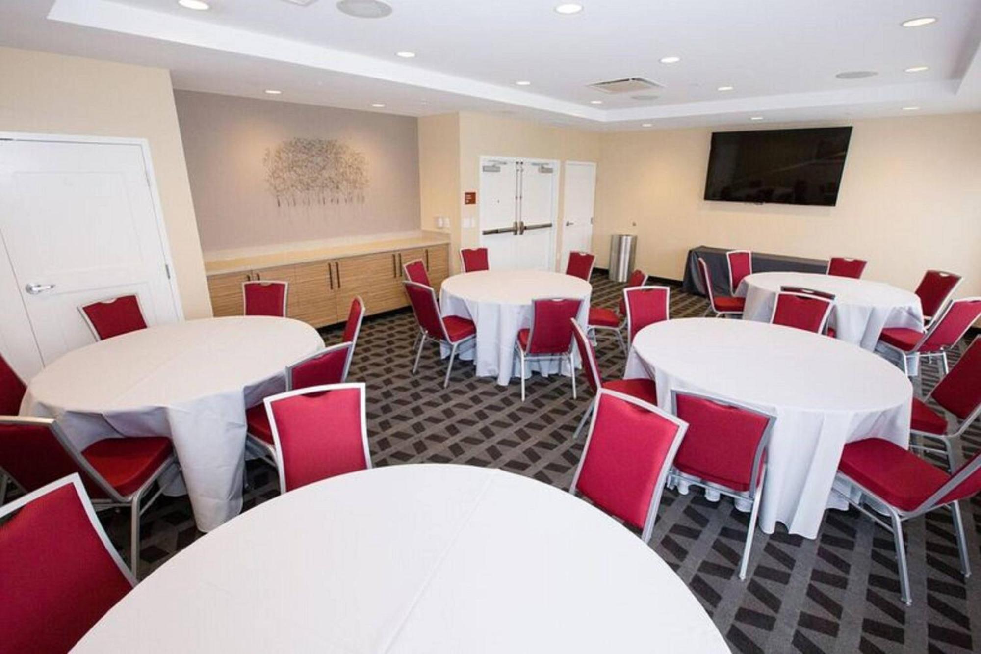 Towneplace Suites By Marriott Pittsburgh Harmarville Exteriér fotografie