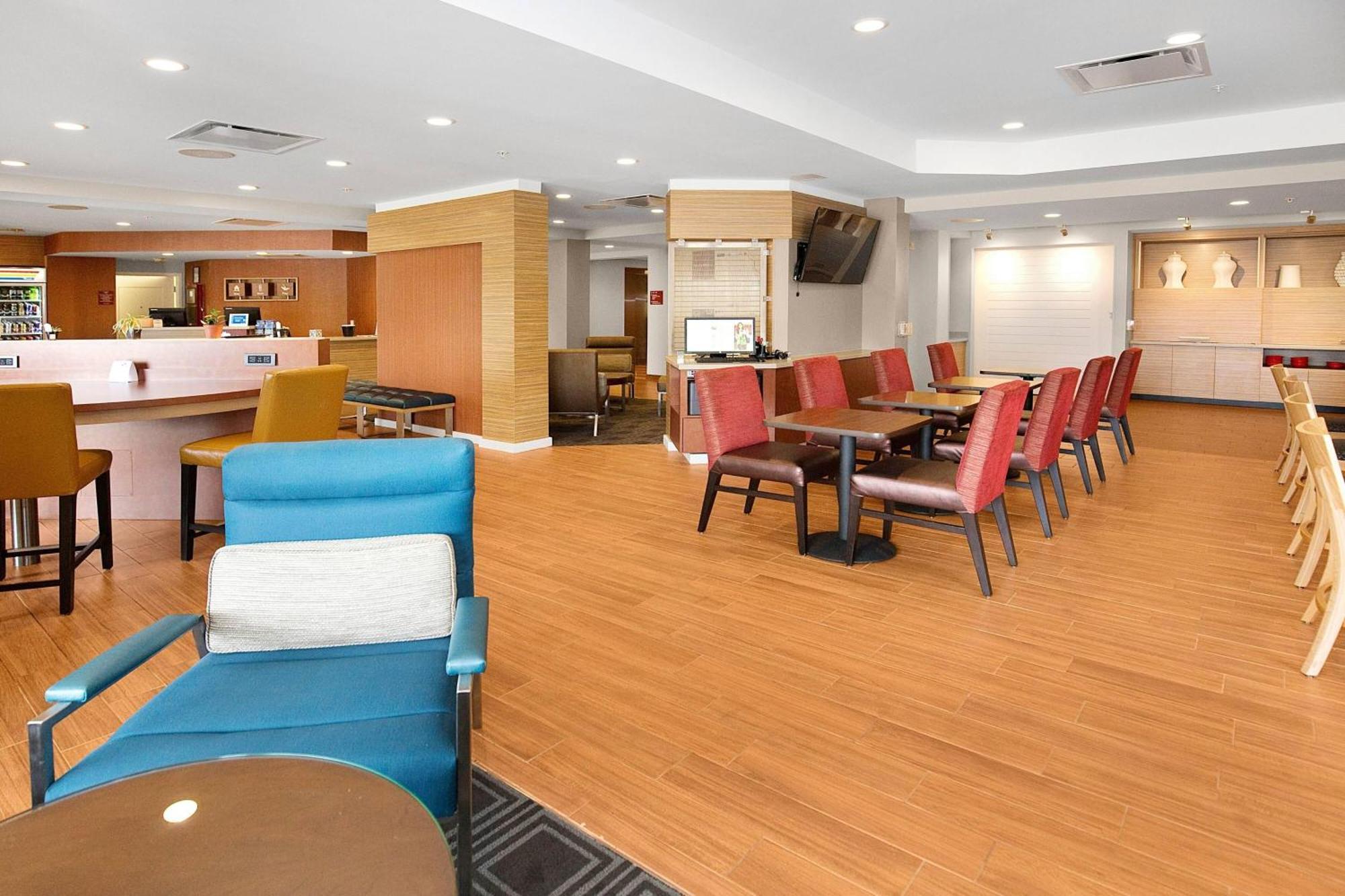 Towneplace Suites By Marriott Pittsburgh Harmarville Exteriér fotografie